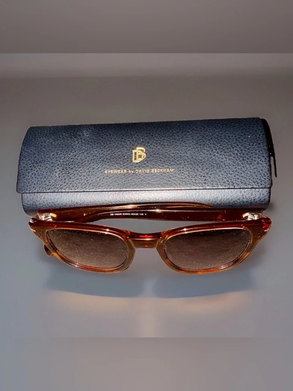 ⚡️NEW David Beckham DB1062/S EX4KU Sunglasses in Brown Horn with Blue Lenses⚡️